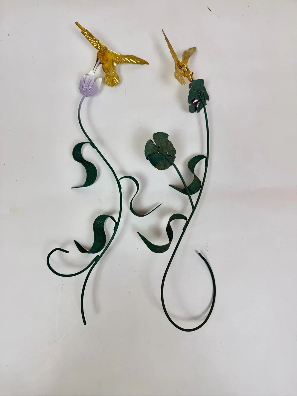 Vintage Home Interiors Metal Floral Humming Birds Drinking Nectar from Flowers